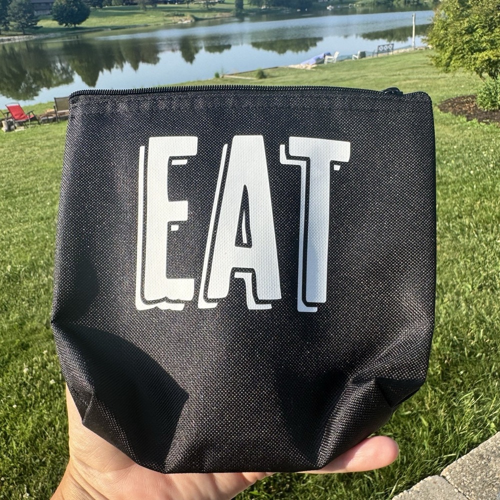 Thirty One 31 Snack & Go Pouch *Eat* NWOT